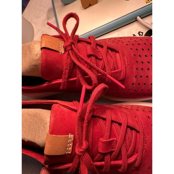 Clarks Red Unstructured Leather Sneakers Size 8 - Picture 8 of 11